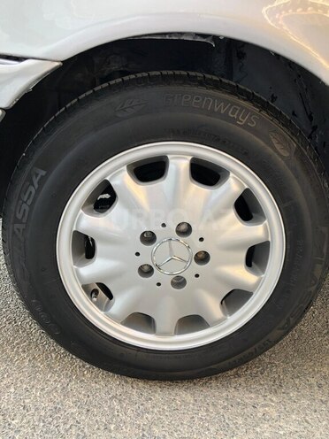 Mercedes C 180 1999, 241,000 km - 1.8 l - Sumqayıt