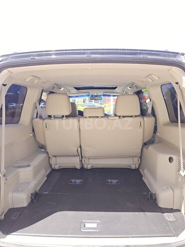 Mitsubishi Pajero-9