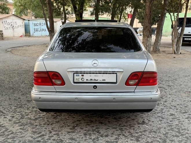 Mercedes E 240 1998, 278,000 km - 2.4 l - Bakı