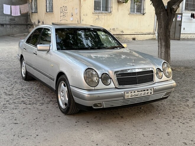 Mercedes E 240 1998, 278,000 km - 2.4 l - Bakı