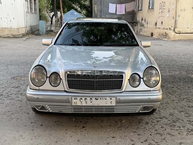 Mercedes E 240 1998, 278,000 km - 2.4 l - Bakı