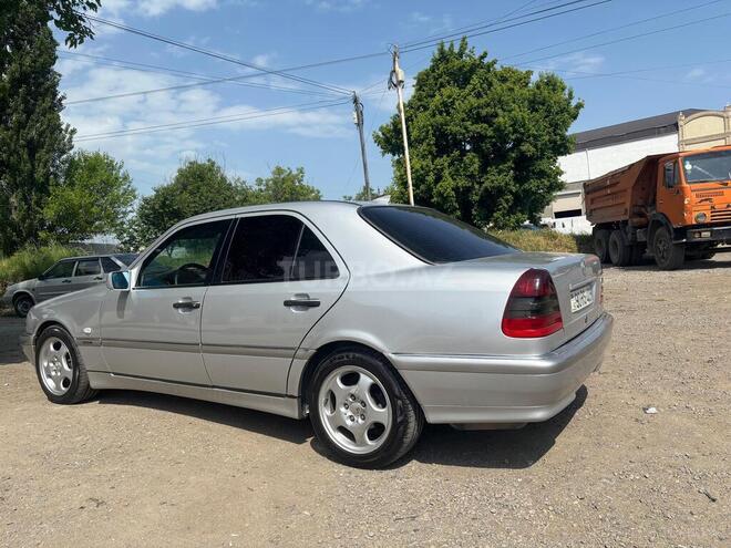Mercedes C 200 1999, 223,000 km - 2.0 l - Qazax