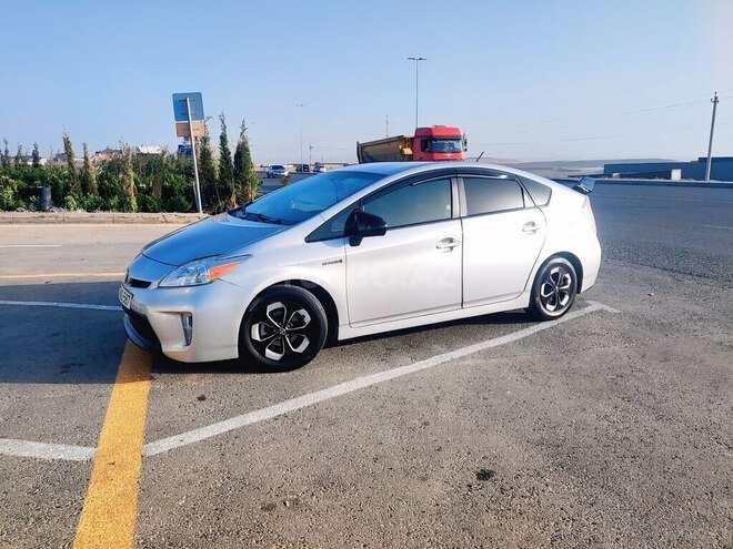 Toyota Prius-6