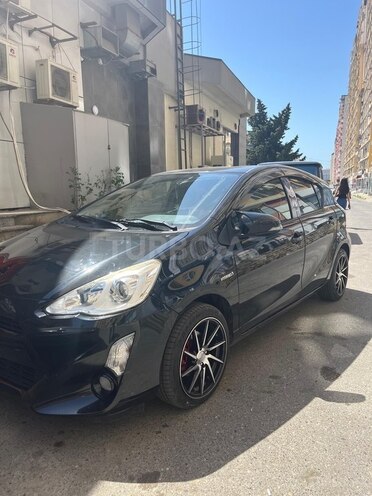 Toyota Aqua 2015, 73,000 km - 1.5 l - Bakı