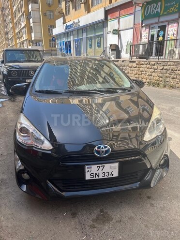 Toyota Aqua 2015, 73,000 km - 1.5 l - Bakı