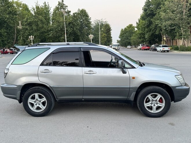 Lexus RX 300 2001, 160,550 km - 3.0 l - Yevlax