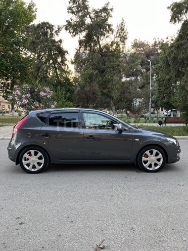 Hyundai i30 2009, 181,000 km - 1.4 л - Şirvan