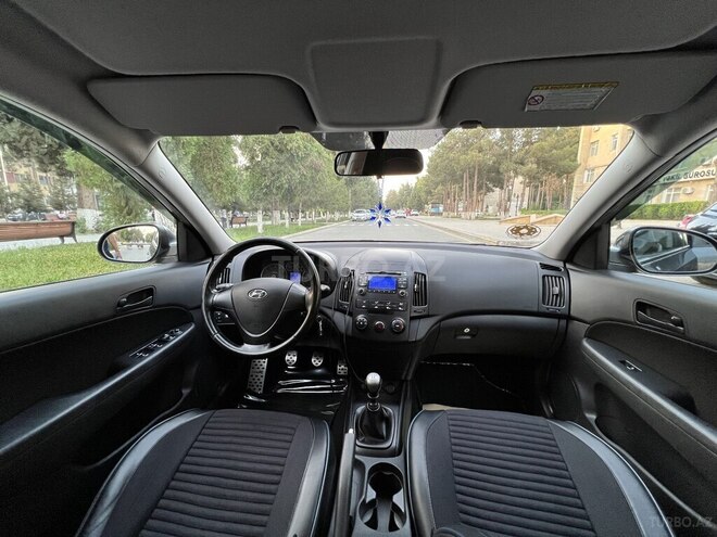 Hyundai i30 2009, 181,000 km - 1.4 л - Şirvan