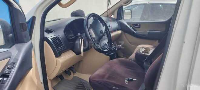 Hyundai H-1 2009, 500,000 km - 2.5 l - Bakı