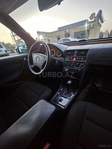 Mercedes C 180 1999, 402,583 km - 1.8 l - Göyçay