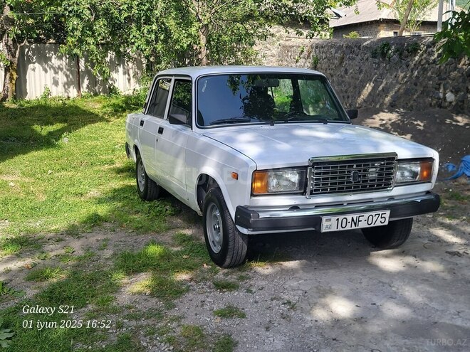 LADA (VAZ) 2107 2005, 32,800 km - 1.6 l - Qax