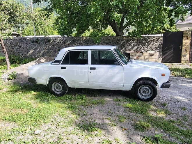 LADA (VAZ) 2107 2005, 32,800 km - 1.6 l - Qax