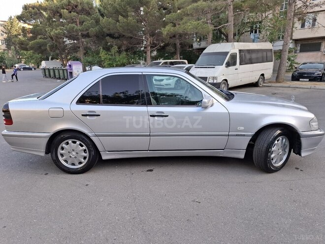Mercedes C 180 1999, 352,000 km - 1.8 л - Bakı