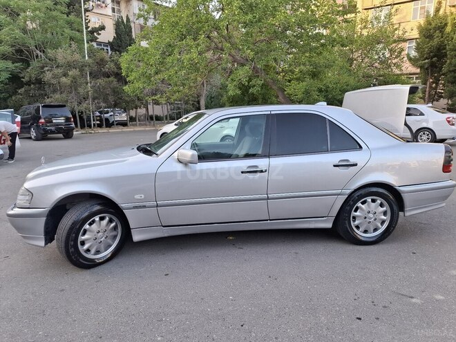 Mercedes C 180 1999, 352,000 km - 1.8 л - Bakı