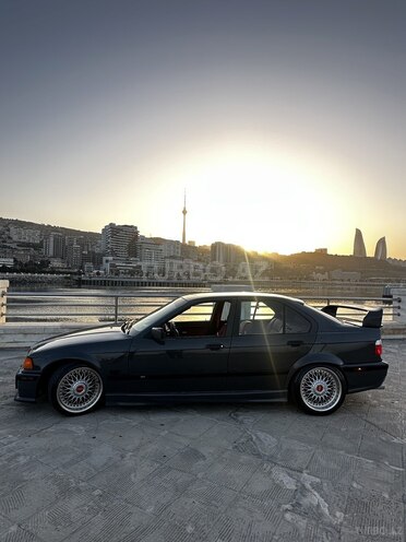 BMW 328 1992, 390,000 km - 2.8 l - Bakı