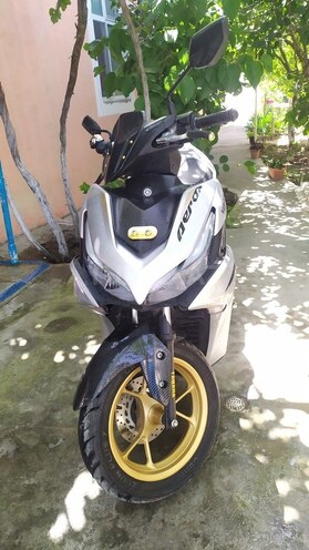 Yamaha  2023, 8,000 km - 0.2 l - Bakı