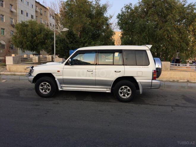Mitsubishi Pajero 2000, 409,000 km - 2.8 l - Bakı