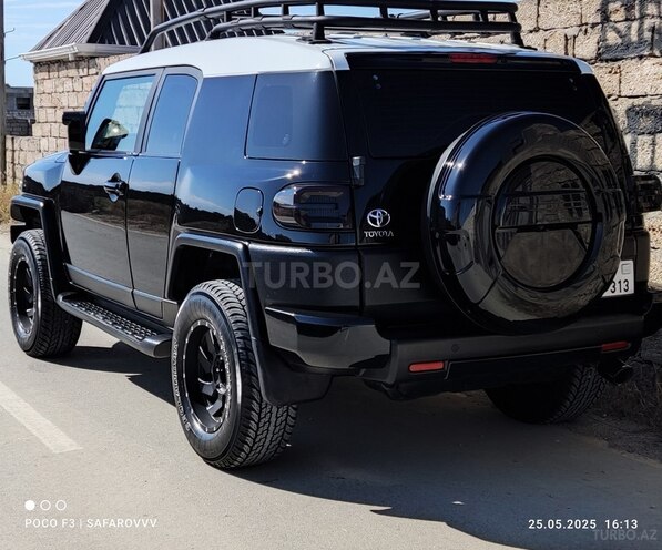 Toyota FJ Cruiser 2013, 281,550 km - 4.0 l - Bakı