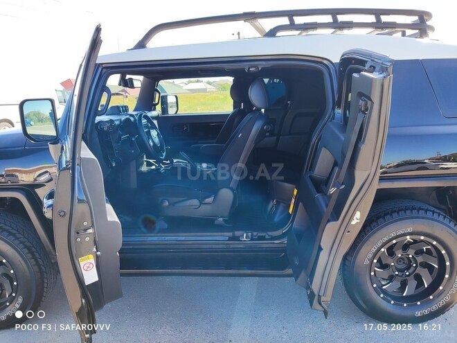 Toyota FJ Cruiser 2013, 281,550 km - 4.0 l - Bakı