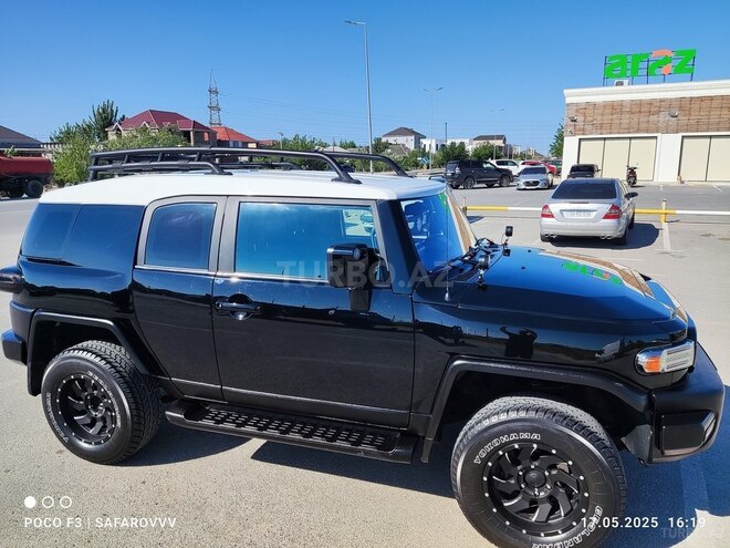 Toyota FJ Cruiser 2013, 281,550 km - 4.0 l - Bakı