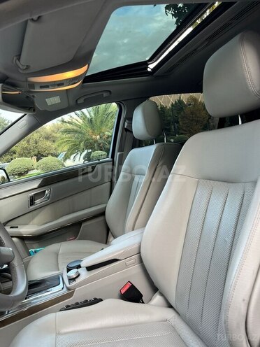 Mercedes E 200 4MATIC-11