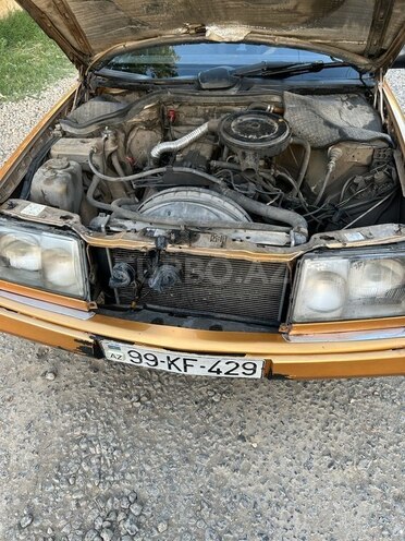 Mercedes E 230 1985, 286,360 km - 2.3 l - Bakı