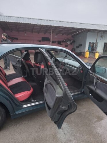 Mercedes E 220 d 1999, 884,386 km - 2.2 l - Cəlilabad