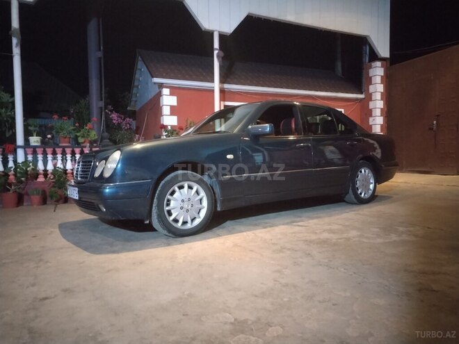Mercedes E 220 d 1999, 884,386 km - 2.2 l - Cəlilabad