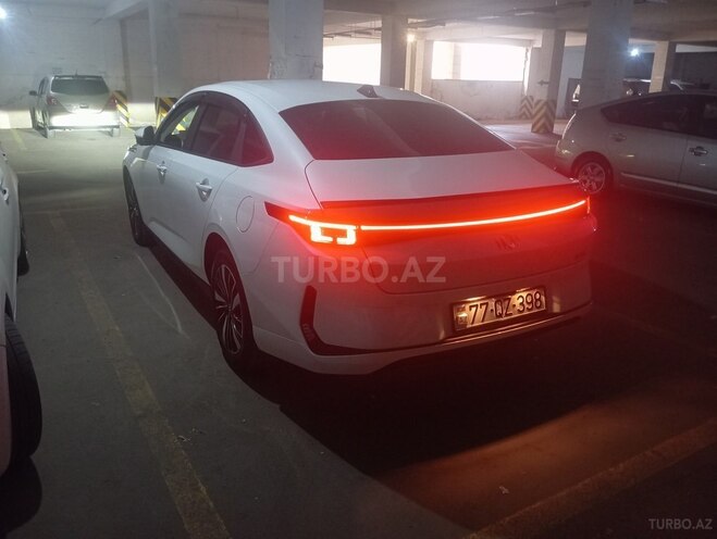Changan Qiyuan A05 2025, 3,900 km - 1.5 л - Bakı