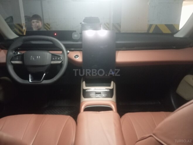 Changan Qiyuan A05 2025, 3,900 km - 1.5 л - Bakı