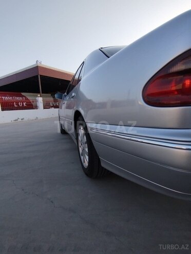 Mercedes E 220 d 2000, 530,000 km - 2.2 l - Sabirabad