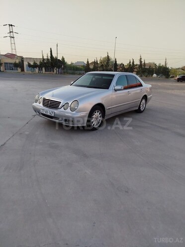 Mercedes E 220 d 2000, 530,000 km - 2.2 l - Sabirabad