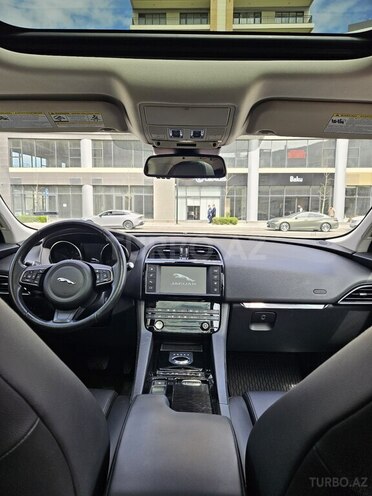 Jaguar F-Pace 2018, 157,000 km - 2.0 l - Bakı