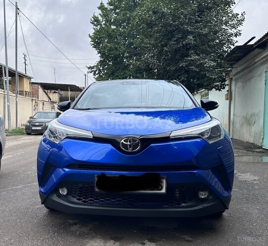Toyota C-HR 2018, 136,000 km - 1.8 л - Gəncə