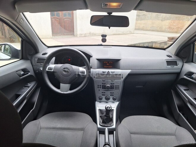 Opel Astra 2009, 202,000 km - 1.4 l - Bakı