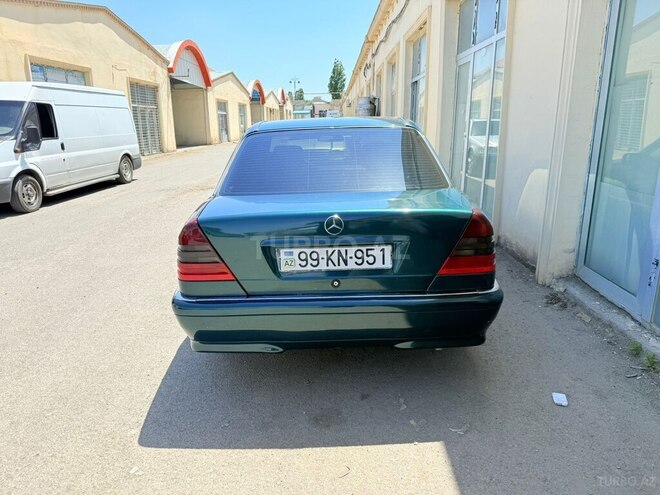 Mercedes C 240 1997, 320,541 km - 2.4 л - Tovuz