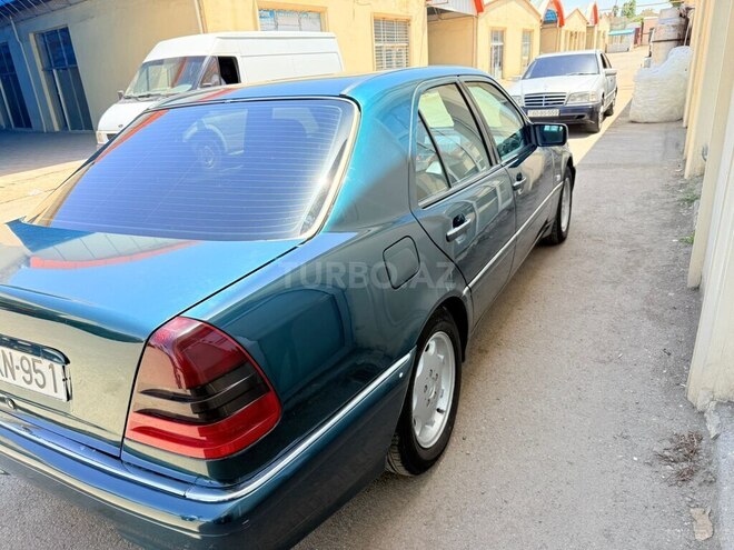 Mercedes C 240 1997, 320,541 km - 2.4 л - Tovuz