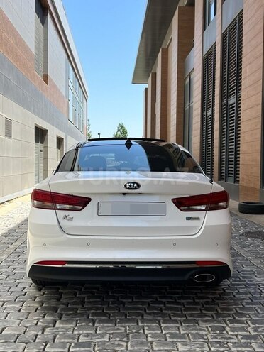 Kia K5-11