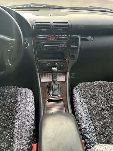 Mercedes C 200 2001, 290,000 km - 2.0 л - Sumqayıt