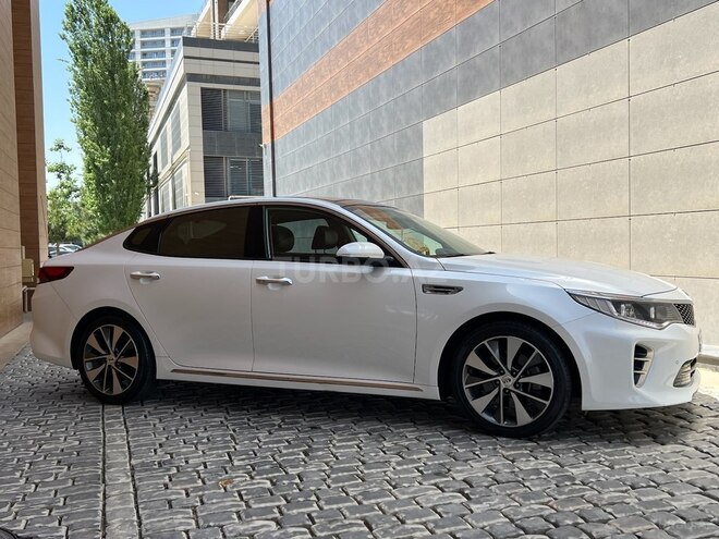 Kia K5-8