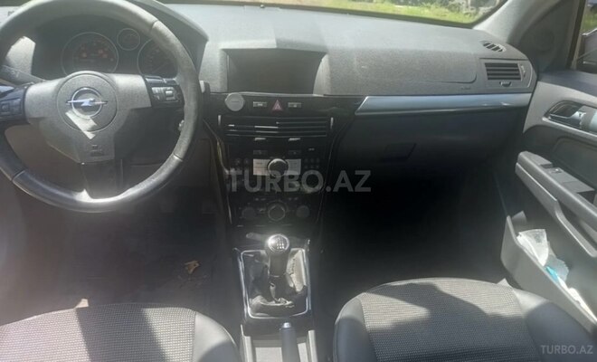 Opel Astra 2007, 205,000 km - 1.4 л - Bakı