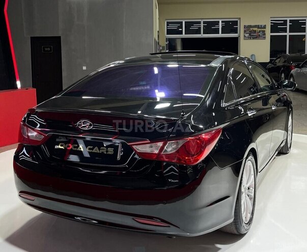 Hyundai Sonata-11