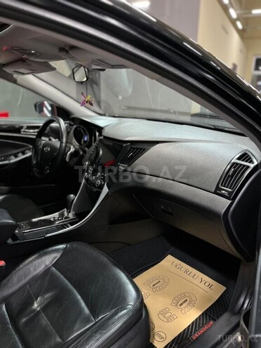 Hyundai Sonata-18