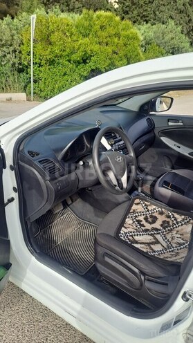 Hyundai Accent 2011, 271,000 km - 1.4 l - Bakı
