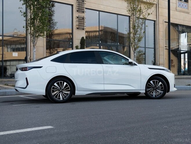 Changan Qiyuan A05 2024, 23,000 km - 1.5 л - Bakı