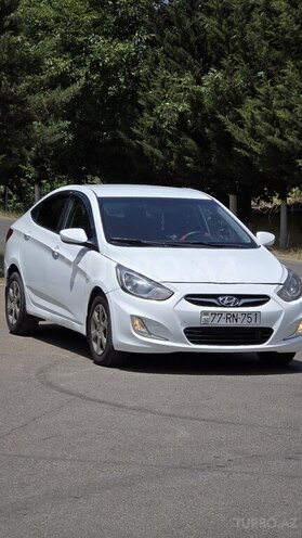 Hyundai Accent 2014, 220,000 km - 1.4 l - Bakı