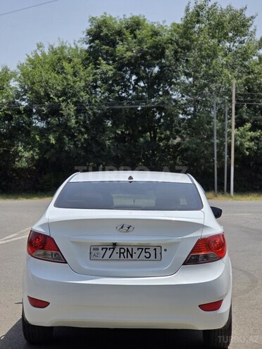 Hyundai Accent 2014, 220,000 km - 1.4 l - Bakı