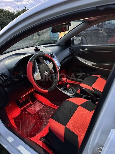 Hyundai Accent 2014, 220,000 km - 1.4 l - Bakı