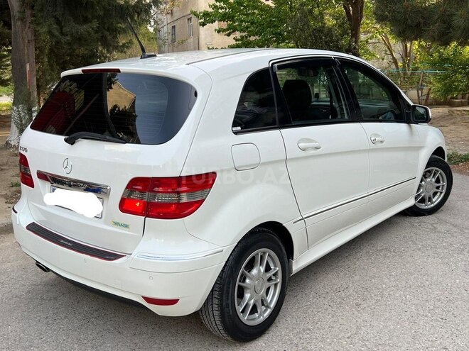 Mercedes B 170 2009, 185,000 km - 1.7 l - Sumqayıt