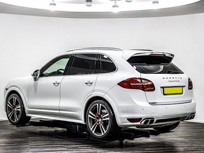 Porsche Cayenne Turbo 2012, 12,000 km - 4.8 l - Bakı